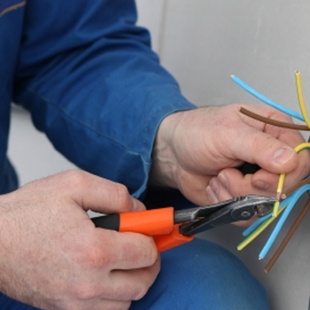 Electricistas Tecnicos CALVET profesionales y con experiencia